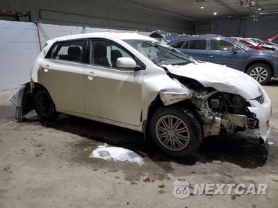 Czwarte zdjęcie samochodu z boku: 2010 TOYOTA COROLLA MATRIX VIN:2T1KU4EE6AC403836 - miniatura