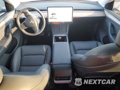 Zdjęcie 8 z 14 samochodu: 2024 TESLA MODEL Y VIN:7SAYGDEE6RA246530 - miniatura