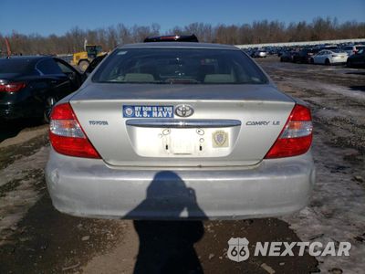 Zdjęcie 6 z 12 samochodu: 2004 TOYOTA CAMRY LE VIN:JTDBE32K040259104 - miniatura