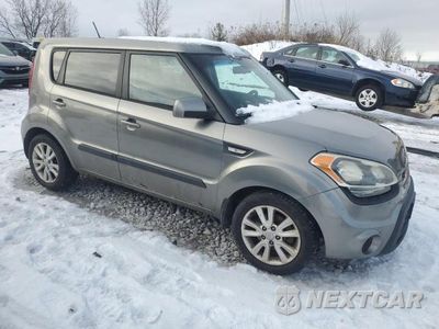 Czwarte zdjęcie samochodu z boku: 2013 KIA SOUL VIN:KNDJT2A59D7606301 - miniatura