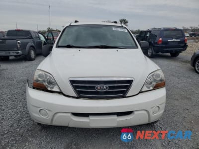 Piąte zdjęcie samochodu w środku: 2008 KIA SORENTO EX VIN:KNDJD735485802848 - miniatura