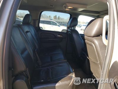Zdjęcie 11 z 13 samochodu: 2013 GMC YUKON XL DENALI VIN:1GKS2MEF2DR244780 - miniatura