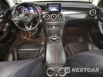 Zdjęcie 8 z 15 samochodu: 2017 MERCEDES-BENZ C 300 4MATIC VIN:55SWF4KB7HU198053 - miniatura