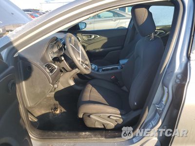 Zdjęcie 7 z 14 samochodu: 2015 CHRYSLER 200 LIMITED VIN:1C3CCCAB4FN752659 - miniatura