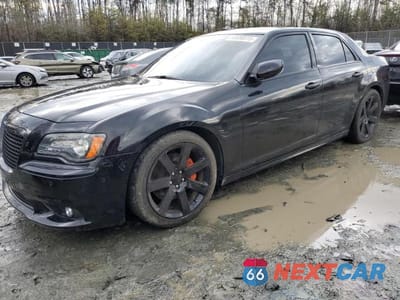 2013 CHRYSLER 300 SRT-8 2C3CCAFJ0DH630410 - główne zdjęcie licytacji z USA - miniatura
