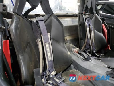 Zdjęcie 6 z 11 samochodu: 2014 CAN-AM COMMANDER 1000 XT VIN:3JBKKHP17EJ000408 - miniatura