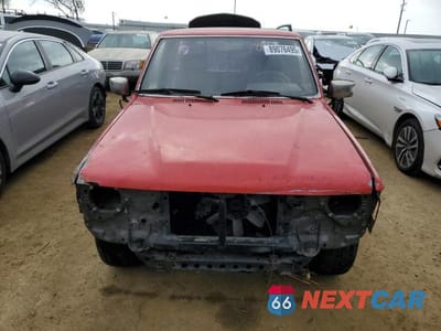 Piąte zdjęcie samochodu w środku: 1987 TOYOTA PICKUP XTRACAB RN70 DLX VIN:JT4RN70D9H0027911 - miniatura