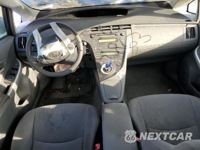 Zdjęcie 8 z 14 samochodu: 2010 TOYOTA PRIUS VIN:JTDKN3DU2A0054863 - miniatura