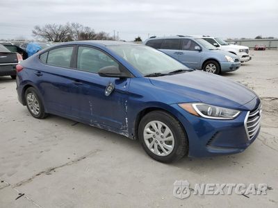 Czwarte zdjęcie samochodu z boku: 2017 HYUNDAI ELANTRA SE VIN:5NPD74LF0HH095405 - miniatura