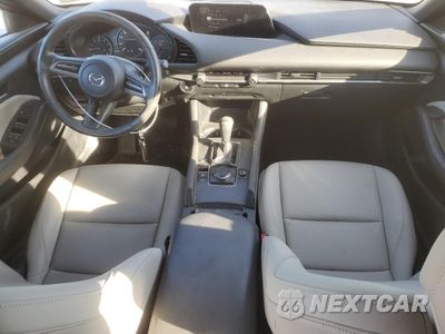 Zdjęcie 8 z 15 samochodu: 2020 MAZDA 3 VIN:JM1BPBLM9L1157099 - miniatura