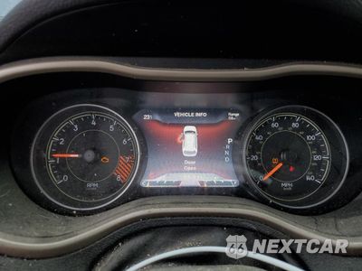 Zdjęcie 9 z 13 samochodu: 2015 JEEP CHEROKEE LIMITED VIN:1C4PJMDSXFW615739 - miniatura