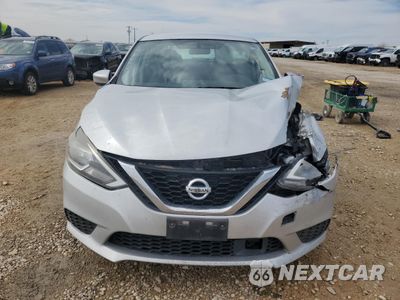 Piąte zdjęcie samochodu w środku: 2019 NISSAN SENTRA S VIN:3N1AB7AP0KY404575 - miniatura