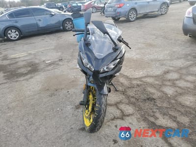 Drugie zdjęcie samochodu z przodu: 2018 KAWASAKI EX400 VIN:JKAEXKH12JDA08618 - miniatura