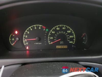 Zdjęcie 9 z 14 samochodu: 2002 HYUNDAI ELANTRA GLS VIN:KMHDN45D12U444923 - miniatura