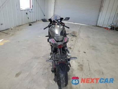 Czwarte zdjęcie samochodu z boku: 2024 YAMAHA YZFR7 VIN:JYARM38E1RA012934 - miniatura