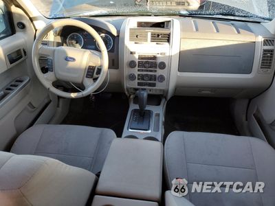 Zdjęcie 8 z 15 samochodu: 2011 FORD ESCAPE XLT VIN:1FMCU0D7XBKB83208 - miniatura