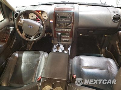 Zdjęcie 8 z 13 samochodu: 2006 FORD EXPLORER LIMITED VIN:1FMEU75886UA82574 - miniatura