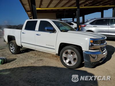 Czwarte zdjęcie samochodu z boku: 2018 CHEVROLET SILVERADO C1500 LTZ VIN:3GCPCSECXJG264828 - miniatura