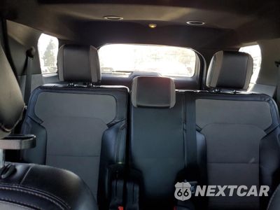 Zdjęcie 10 z 15 samochodu: 2017 FORD EXPLORER XLT VIN:1FM5K8DH5HGC84948 - miniatura