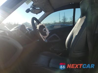 Zdjęcie 7 z 14 samochodu: 2009 SMART FORTWO PASSION VIN:WMEEK31XX9K241001 - miniatura