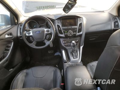 Zdjęcie 8 z 14 samochodu: 2012 FORD FOCUS TITANIUM VIN:1FAHP3J28CL313497 - miniatura