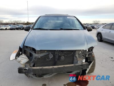 Piąte zdjęcie samochodu w środku: 2000 TOYOTA SIENNA LE VIN:4T3ZF13C2YU277578 - miniatura