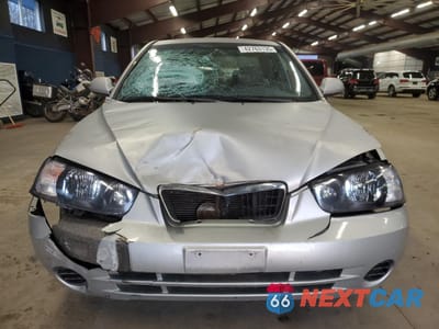 Piąte zdjęcie samochodu w środku: 2002 HYUNDAI ELANTRA GLS VIN:KMHDN45D12U444923 - miniatura