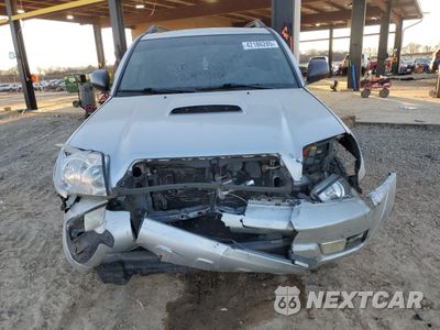 Piąte zdjęcie samochodu w środku: 2004 TOYOTA 4RUNNER SR5 VIN:JTEZU14R340019606 - miniatura