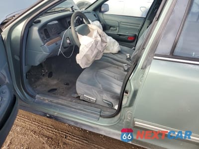 Zdjęcie 7 z 13 samochodu: 1997 FORD CROWN VICTORIA VIN:2FALP73W7VX123830 - miniatura