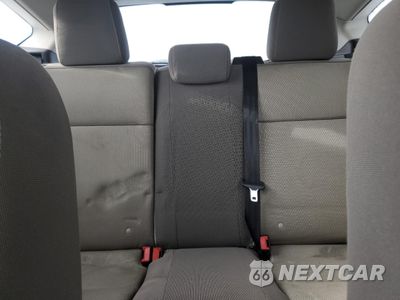 Zdjęcie 10 z 13 samochodu: 2014 FORD FOCUS SE VIN:1FADP3K21EL418074 - miniatura