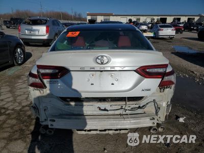Zdjęcie 6 z 12 samochodu: 2018 TOYOTA CAMRY XSE VIN:4T1B61HK1JU121077 - miniatura