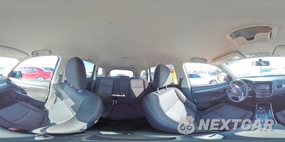 Zdjęcie 14 z 15 samochodu: 2018 MITSUBISHI OUTLANDER SE VIN:JA4AZ3A36JZ059405 - miniatura