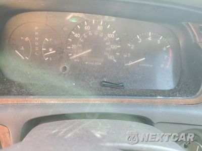 Zdjęcie 9 z 12 samochodu: 2001 TOYOTA CAMRY CE VIN:4T1BG22K51U861078 - miniatura