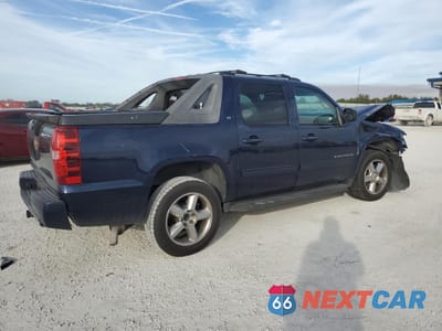 Trzecie zdjęcie samochodu z tyłu: 2012 CHEVROLET AVALANCHE LT VIN:3GNMCFE02CG236905 - miniatura