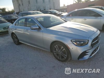 Czwarte zdjęcie samochodu z boku: 2021 MERCEDES-BENZ E 350 4MATIC VIN:W1KZF8EB7MA933821 - miniatura