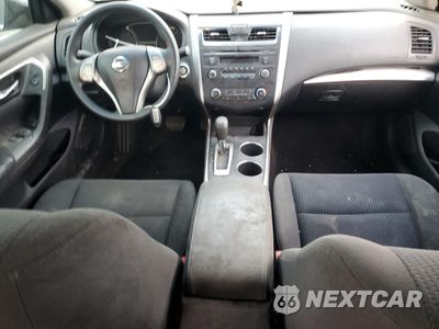 Zdjęcie 8 z 14 samochodu: 2015 NISSAN ALTIMA 2.5 VIN:1N4AL3AP5FC214469 - miniatura