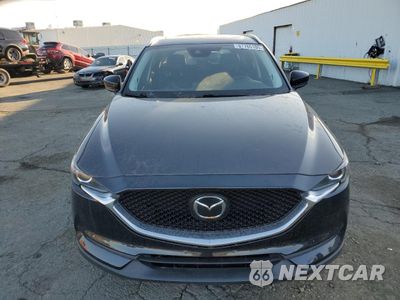 Piąte zdjęcie samochodu w środku: 2019 MAZDA CX-5 TOURING VIN:JM3KFACM4K1536076 - miniatura