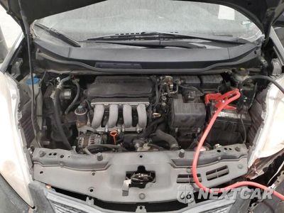 Zdjęcie 11 z 12 samochodu: 2011 HONDA FIT VIN:JHMGE8H53BS010574 - miniatura