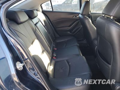Zdjęcie 10 z 15 samochodu: 2017 MAZDA 3 GRAND TOURING VIN:3MZBN1W38HM127375 - miniatura