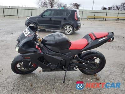 Trzecie zdjęcie samochodu z tyłu: 2005 KAWASAKI ZX636 C1 VIN:JKBZXJC125A021677 - miniatura