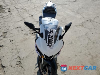 Piąte zdjęcie samochodu w środku: 2019 YAMAHA YZFR3 A VIN:MH3RH18Y9KK001124 - miniatura