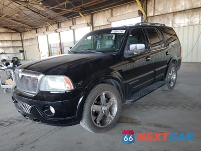 2004 LINCOLN NAVIGATOR 5LMFU28R44LJ16781 - główne zdjęcie licytacji z USA - miniatura