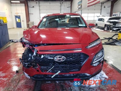 Piąte zdjęcie samochodu w środku: 2020 HYUNDAI KONA SE VIN:KM8K1CAAXLU414300 - miniatura