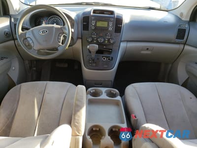 Zdjęcie 8 z 16 samochodu: 2010 KIA SEDONA LX VIN:KNDMG4C3XA6338904 - miniatura