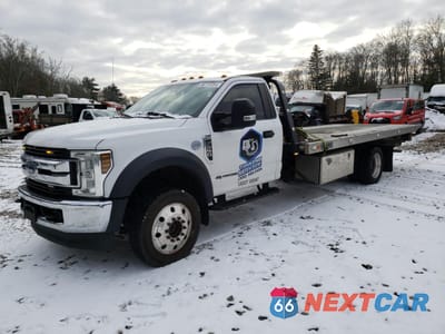 2019 FORD F550 SUPER DUTY 1FDUF5HT1KDA05758 - główne zdjęcie licytacji z USA - miniatura