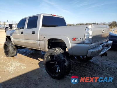 Drugie zdjęcie samochodu z przodu: 2006 CHEVROLET SILVERADO K1500 VIN:2GCEK13T961208077 - miniatura