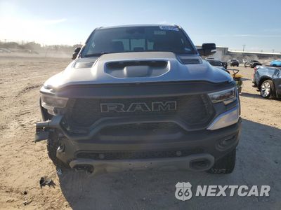 Piąte zdjęcie samochodu w środku: 2022 RAM 1500 TRX VIN:1C6SRFU94NN335483 - miniatura