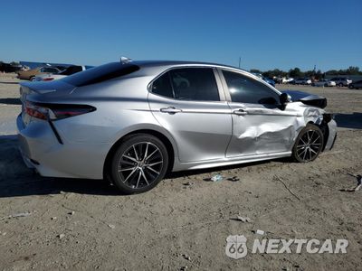 Trzecie zdjęcie samochodu z tyłu: 2024 TOYOTA CAMRY SE NIGHT SHADE VIN:4T1G11AK0RU888123 - miniatura