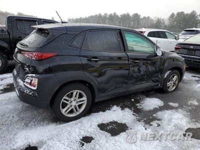 Trzecie zdjęcie samochodu z tyłu: 2018 HYUNDAI KONA SE VIN:KM8K1CAA9JU155067 - miniatura