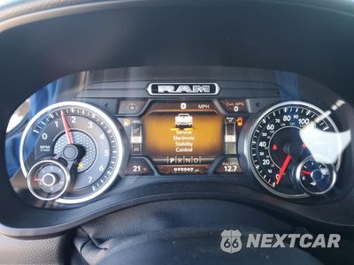 Zdjęcie 9 z 12 samochodu: 2021 RAM 1500 BIG HORN/LONE STAR VIN:1C6SRFFT0MN505491 - miniatura